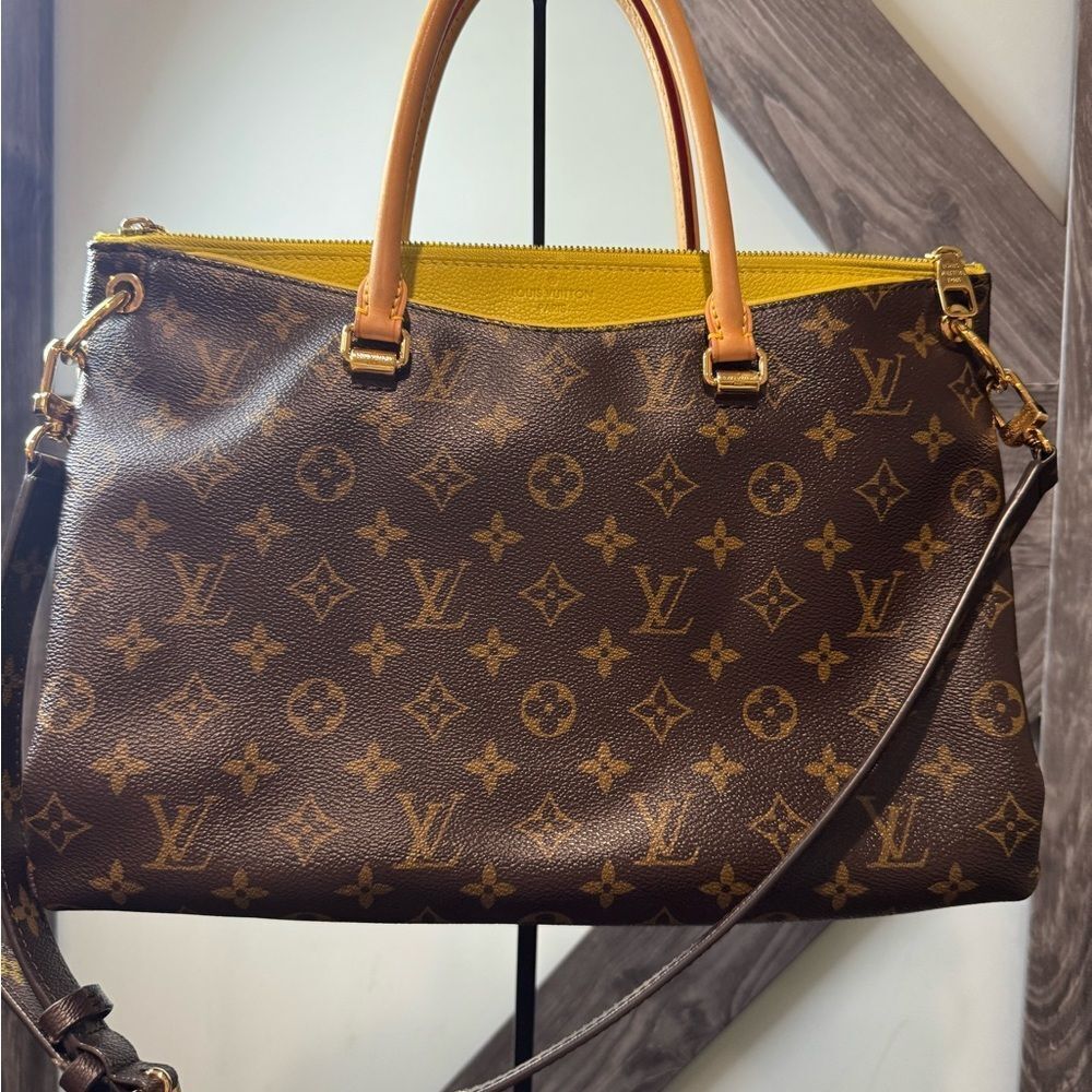 Louis Vuitton Monogram Pallas - Picture 3 of 7